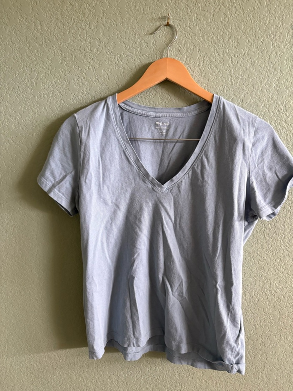 Madewell Pale Blue V-Neck Short Sleeve Tee